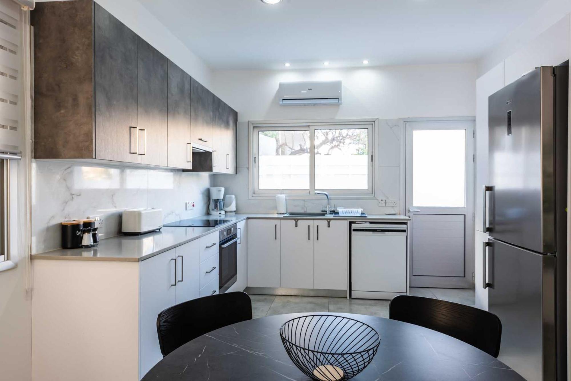 לרנקה Kition City Apartments - Central Location מראה חיצוני תמונה